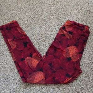 GUC LuLaRoe One Size Fingerprint Heart leggings